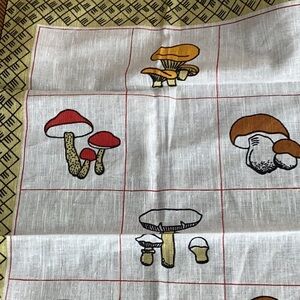 🍄 Vintage Deadstock German TEA Towels KITCHEN MUSHROOMS HALBLEINEN 19” X  28”